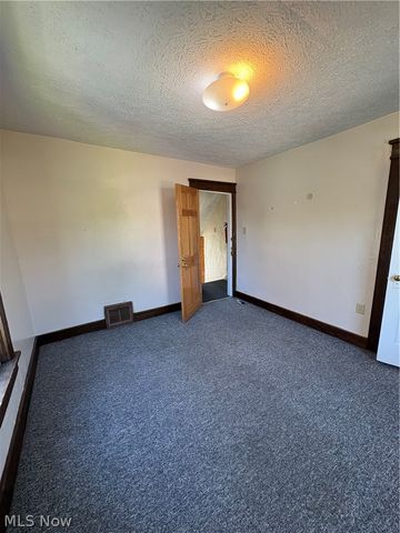 565 Brown Street, Akron, OH 44311