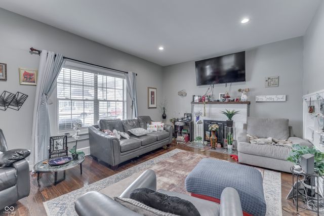 20 Colescott Street, Shelbyville, IN 46176