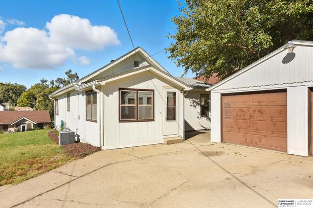 3503 N 55th Street, Omaha, NE 68104