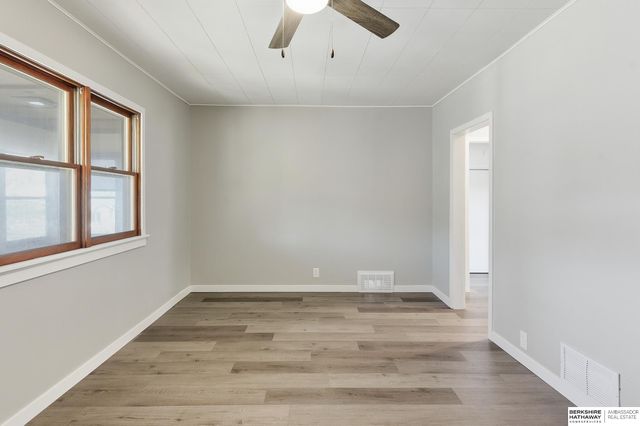 3503 N 55th Street, Omaha, NE 68104