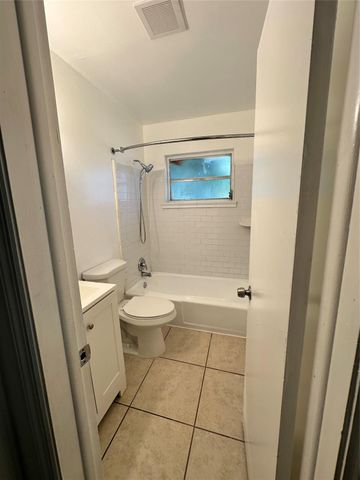 4340 NW 80th Avenue 1, Coral Springs, FL 33065