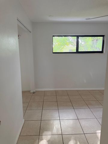4340 NW 80th Avenue 1, Coral Springs, FL 33065
