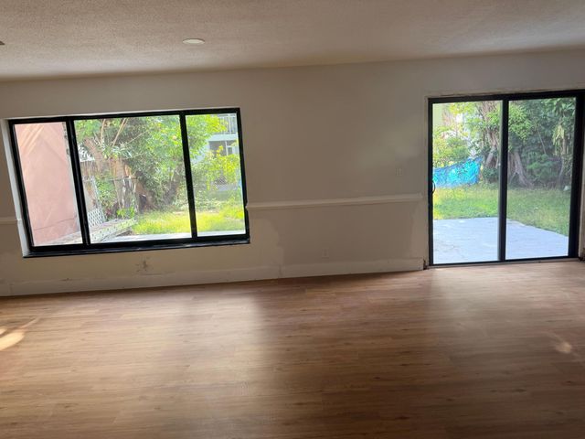4340 NW 80th Avenue 1, Coral Springs, FL 33065