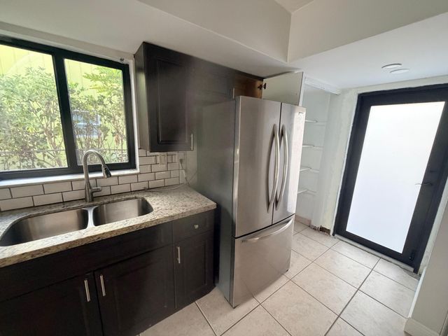 4340 NW 80th Avenue 1, Coral Springs, FL 33065