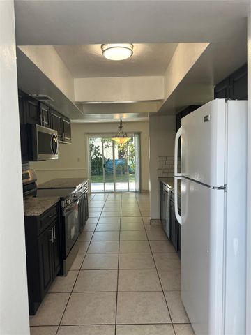 4340 NW 80th Avenue 1, Coral Springs, FL 33065