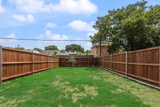 2410 Boyd Street, Dallas, TX 75224