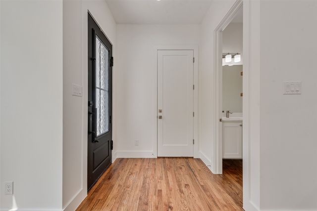 2410 Boyd Street, Dallas, TX 75224
