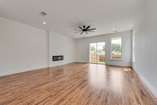 2410 Boyd Street, Dallas, TX 75224