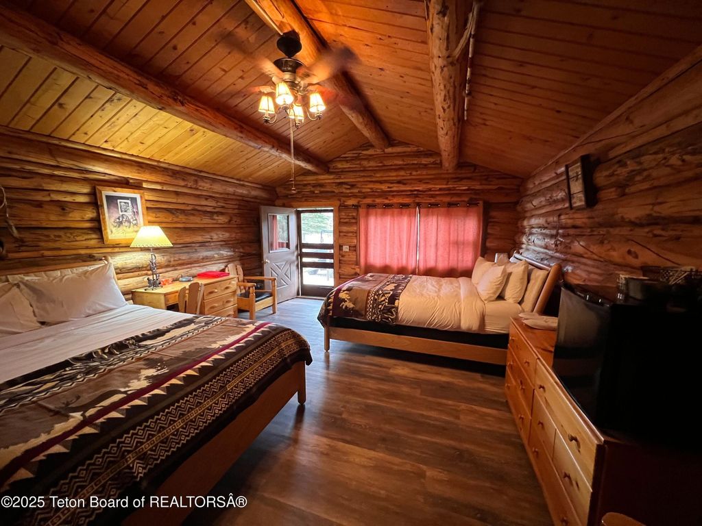 24700 E COTTONWOOD CREEK Road, Kelly, WY 83011 photo 18