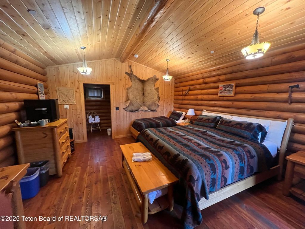 24700 E COTTONWOOD CREEK Road, Kelly, WY 83011 photo 19