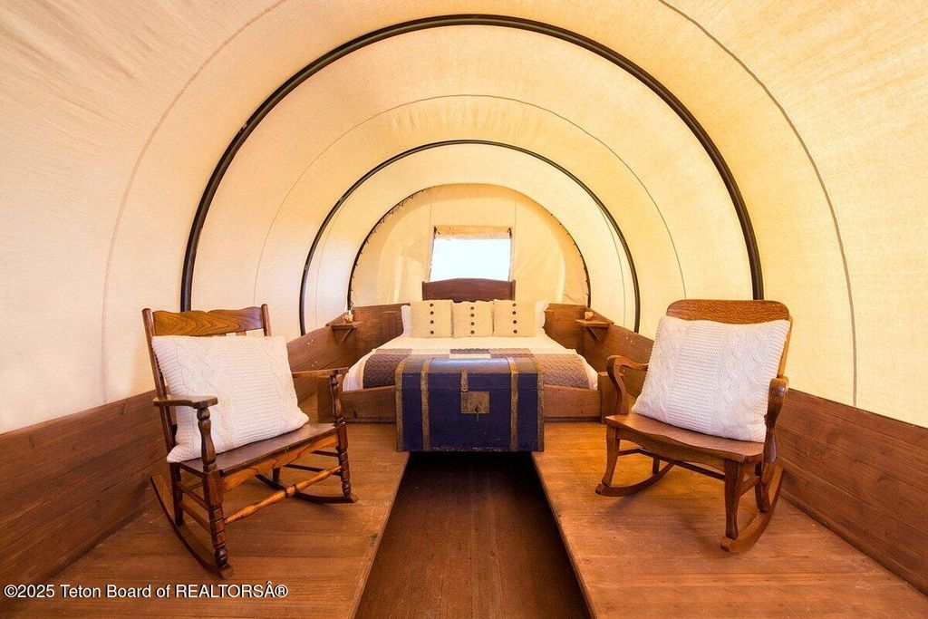 24700 E COTTONWOOD CREEK Road, Kelly, WY 83011 photo 24