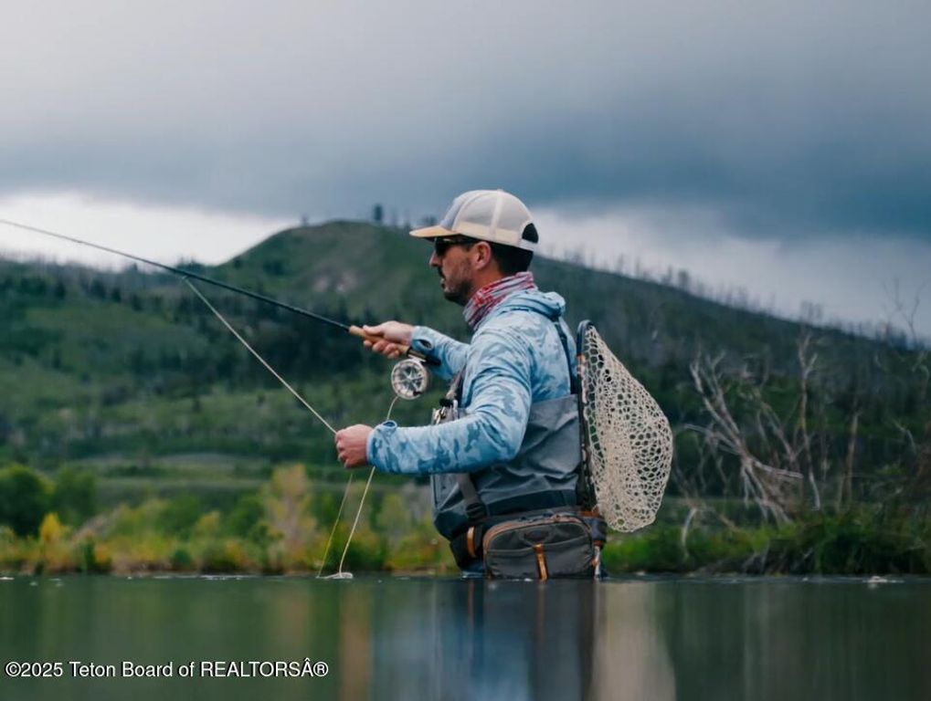 24700 E COTTONWOOD CREEK Road, Kelly, WY 83011 photo 5