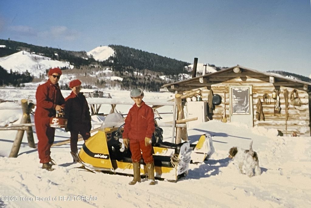 24700 E COTTONWOOD CREEK Road, Kelly, WY 83011 photo 59