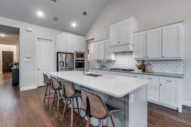 1405 Hackney Drive, Mansfield, TX 76063