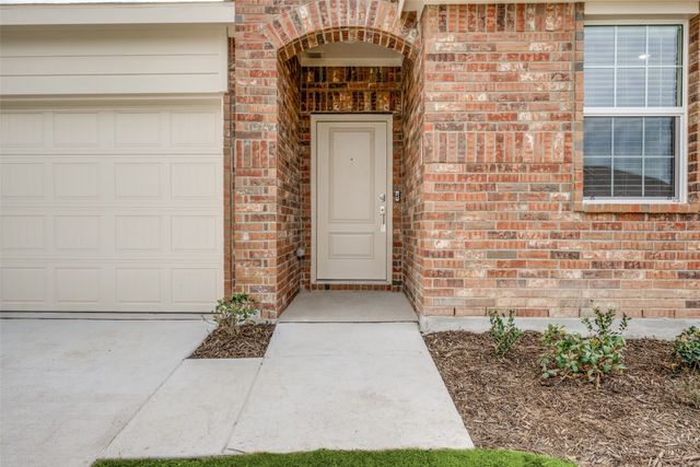 439 Ridge Drive, Justin, TX 76247