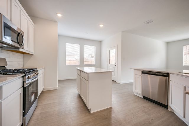 439 Ridge Drive, Justin, TX 76247