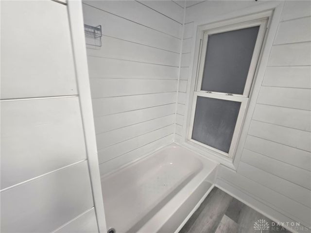 205 E Siebenthaler Avenue, Dayton, OH 45405