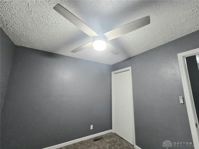 205 E Siebenthaler Avenue, Dayton, OH 45405