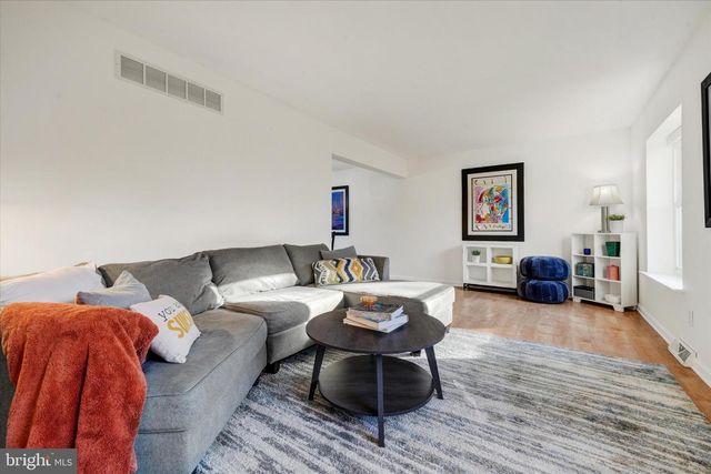 3525 HOPKINS DR, Wilmington, DE 19808