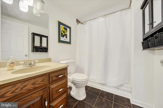 3525 HOPKINS DR, Wilmington, DE 19808