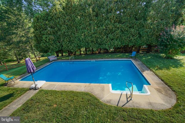 3525 HOPKINS DR, Wilmington, DE 19808