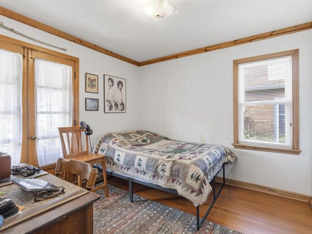 3015 N 80th STREET, Milwaukee, WI 53222