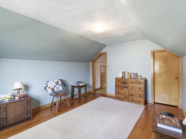 3015 N 80th STREET, Milwaukee, WI 53222