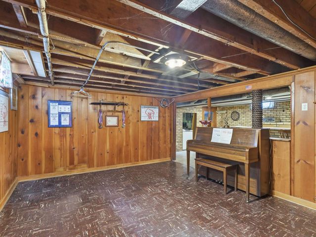 3015 N 80th STREET, Milwaukee, WI 53222