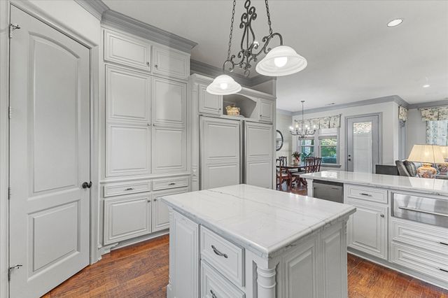 161 Ridgemont Drive, Heath, TX 75126