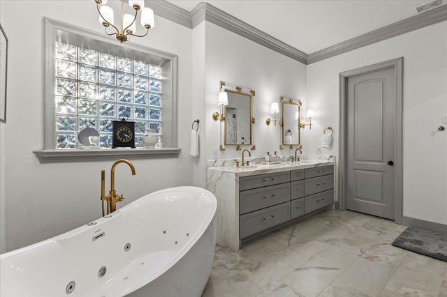 161 Ridgemont Drive, Heath, TX 75126