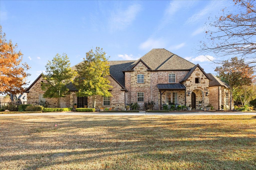 161 Ridgemont Drive, Heath, TX 75126