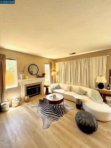 1481 Heatherfield Way, Tracy, CA 95376