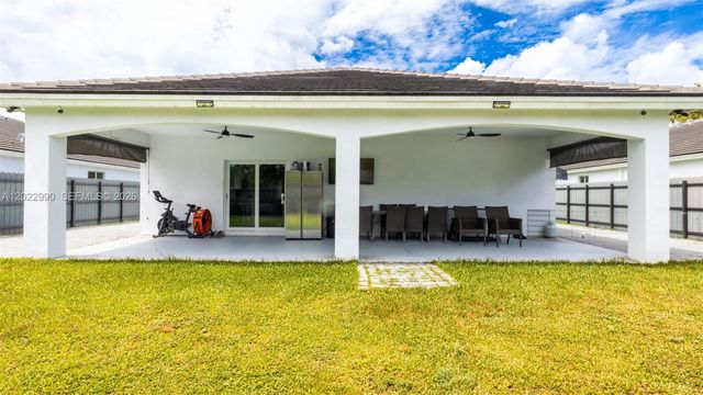 144 NW 16th St, Homestead, FL 33030