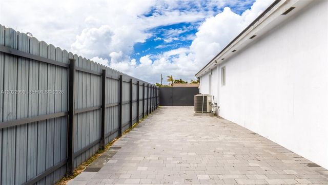 144 NW 16th St, Homestead, FL 33030