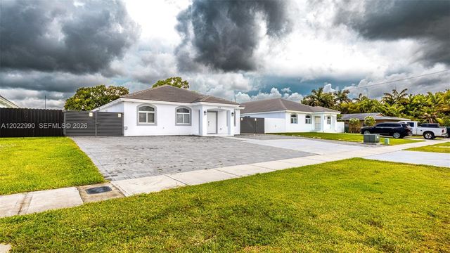 144 NW 16th St, Homestead, FL 33030