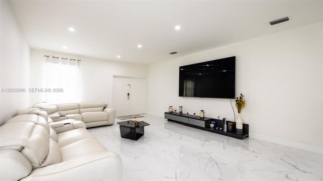 144 NW 16th St, Homestead, FL 33030