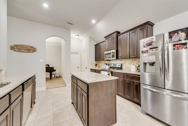 145 Fieldview Drive, Crandall, TX 75114