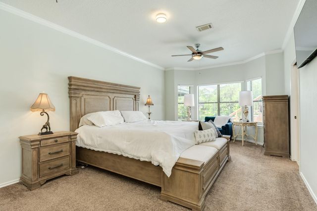 41 Robinhood Lane, Clute, TX 77531