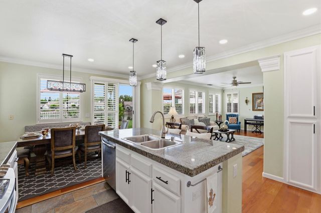 29 Windcatcher Ct, Sacramento, CA 95834