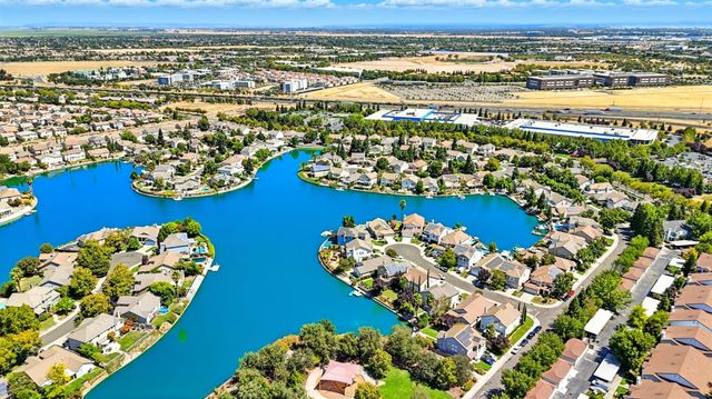 29 Windcatcher Ct, Sacramento, CA 95834