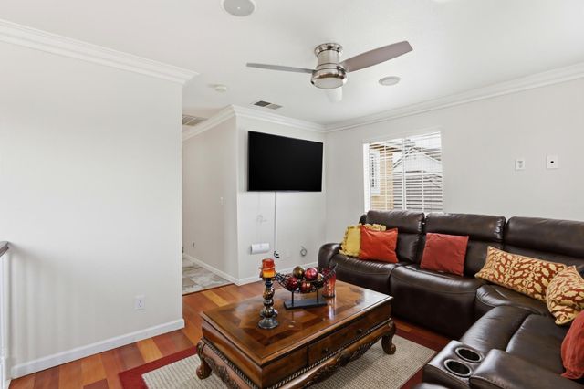 29 Windcatcher Ct, Sacramento, CA 95834