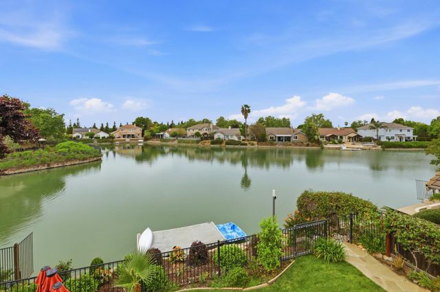 29 Windcatcher Ct, Sacramento, CA 95834