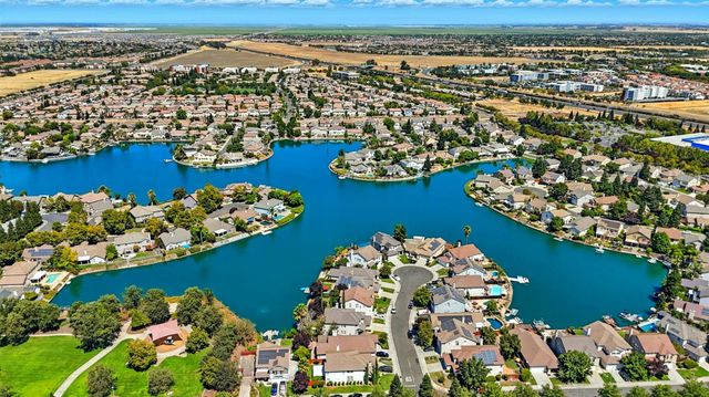 29 Windcatcher Ct, Sacramento, CA 95834