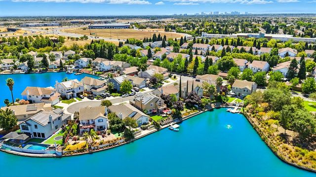 29 Windcatcher Ct, Sacramento, CA 95834