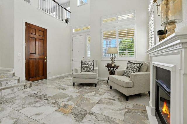 29 Windcatcher Ct, Sacramento, CA 95834