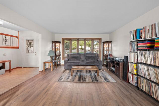 17230 Shetland Drive, Tinley Park, IL 60487