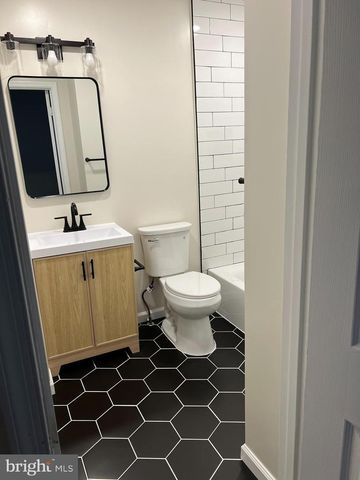 7321 STREAM WAY, Springfield, VA 22152