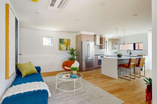 131-135 Charles Street 133, Cambridge, MA 02141