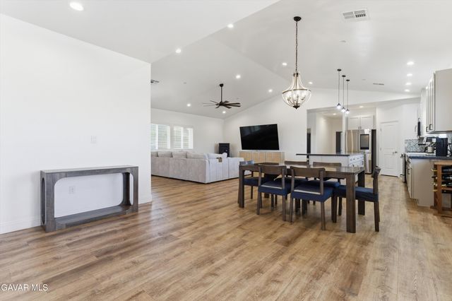 19900 Chinook Street, Tehachapi, CA 93561