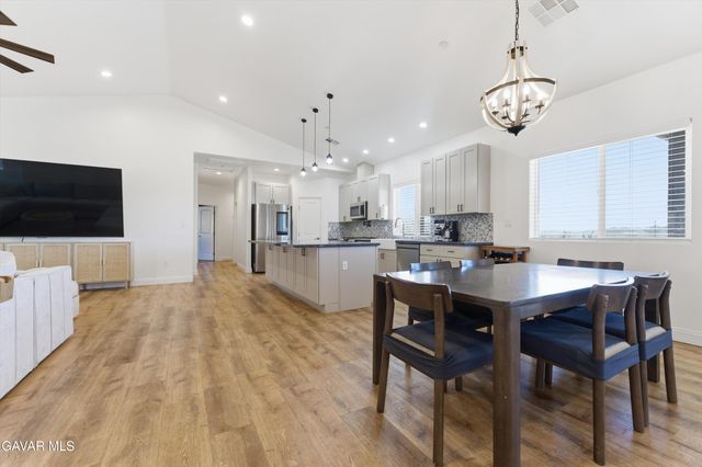 19900 Chinook Street, Tehachapi, CA 93561
